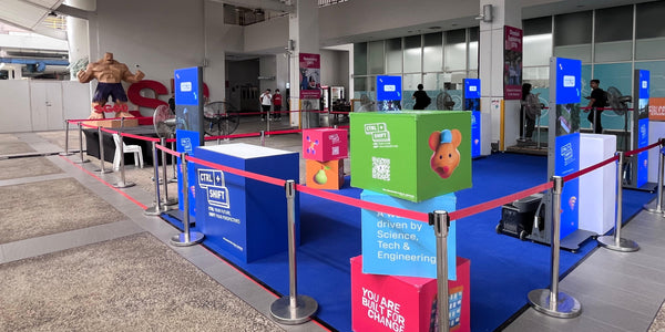 P1.86 Foldable Self Standing LED Display